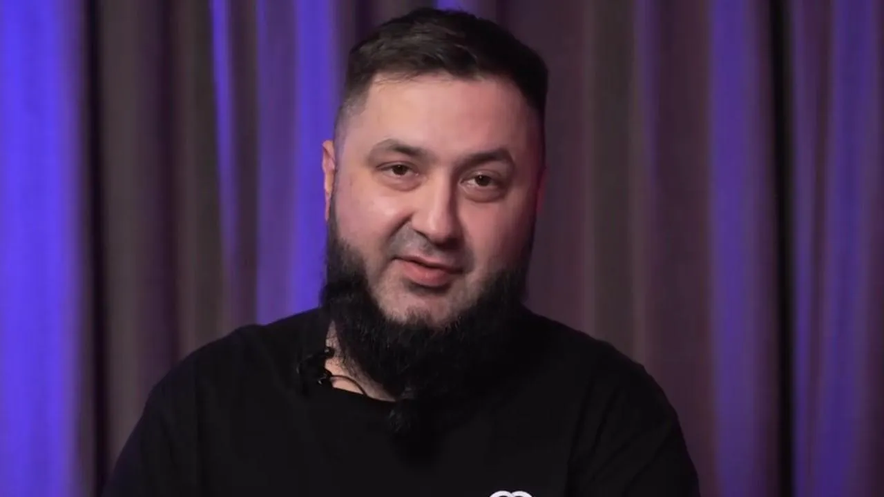 Блогера Апачева оштрафовали за нарушение запрета на въезд в Суджу и хулиганство