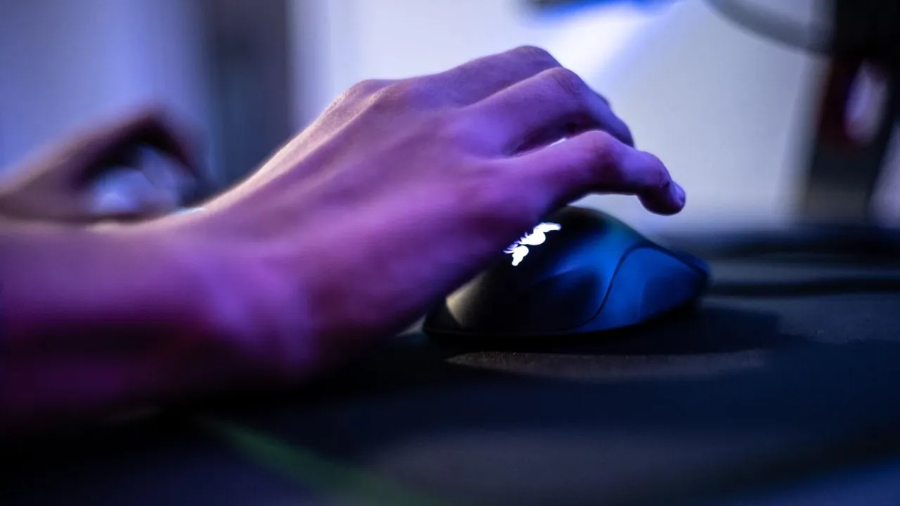 Участники чата Discord, куда впервые попали секретные документы Пентагона, восприняли их не всерьез