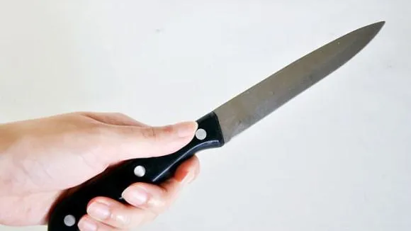 Мигрант с кухонным ножом напал на жителя Подмосковья