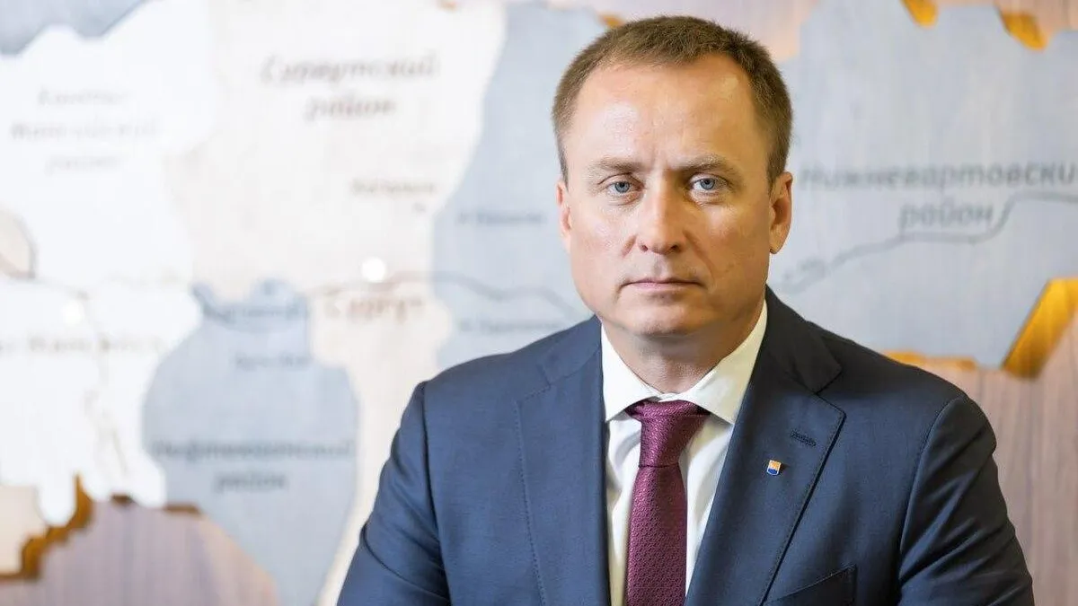 Мэр Сургута Слепов запретил чиновникам лайкать порнографию и размещать ее самим