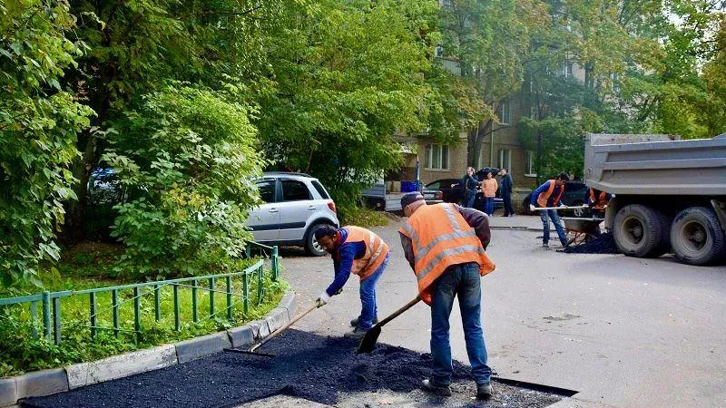 В Подмосковье отремонтировали более 460 тысяч квадратных метров покрытия во дворах и проездах