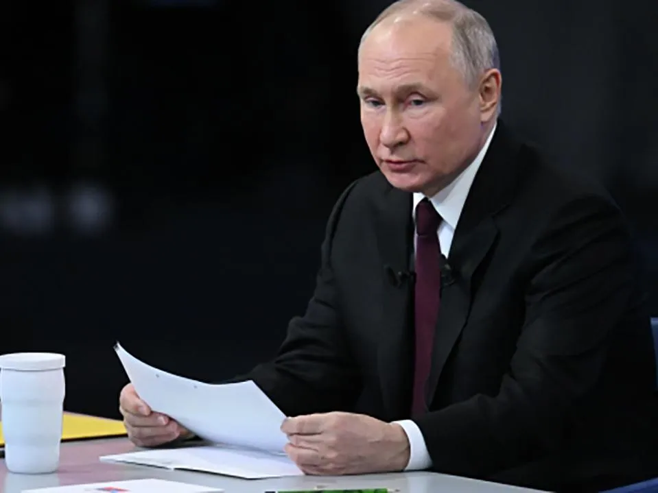 «Ослабление эффекта от санкций»: Путин назвал главные успехи российской экономики в 2023 году