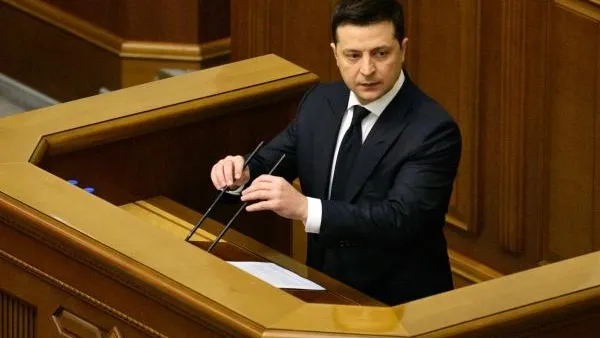 Политолог Шатров пояснил вид «преждевременной смерти» Зеленского