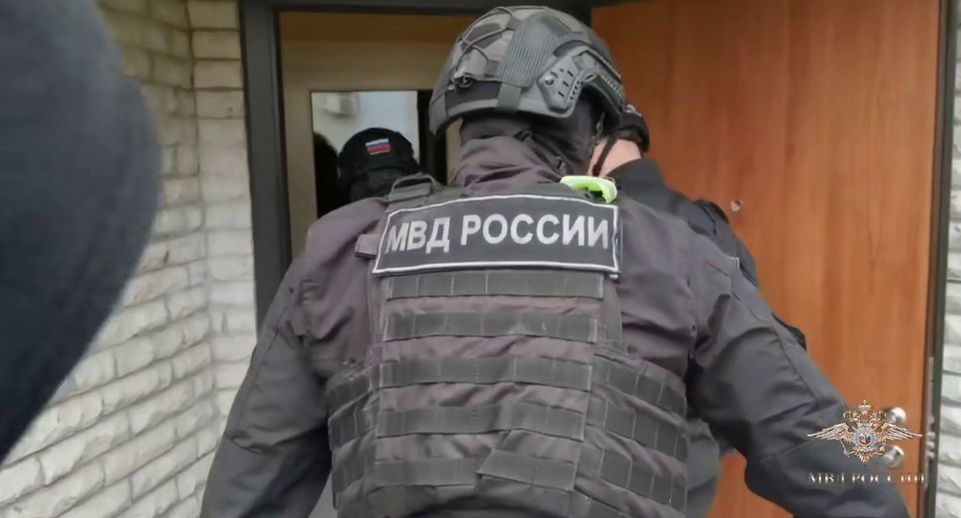 В Ленобласти пресекли поставку тысяч сим-карт для кол-центров мошенников