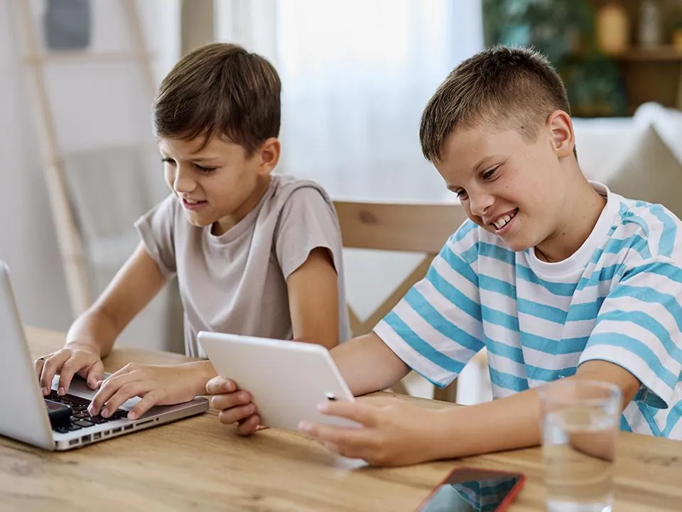 Roblox могут вернуть в Россию: почему дети хотят уехать из страны после блокировки игры