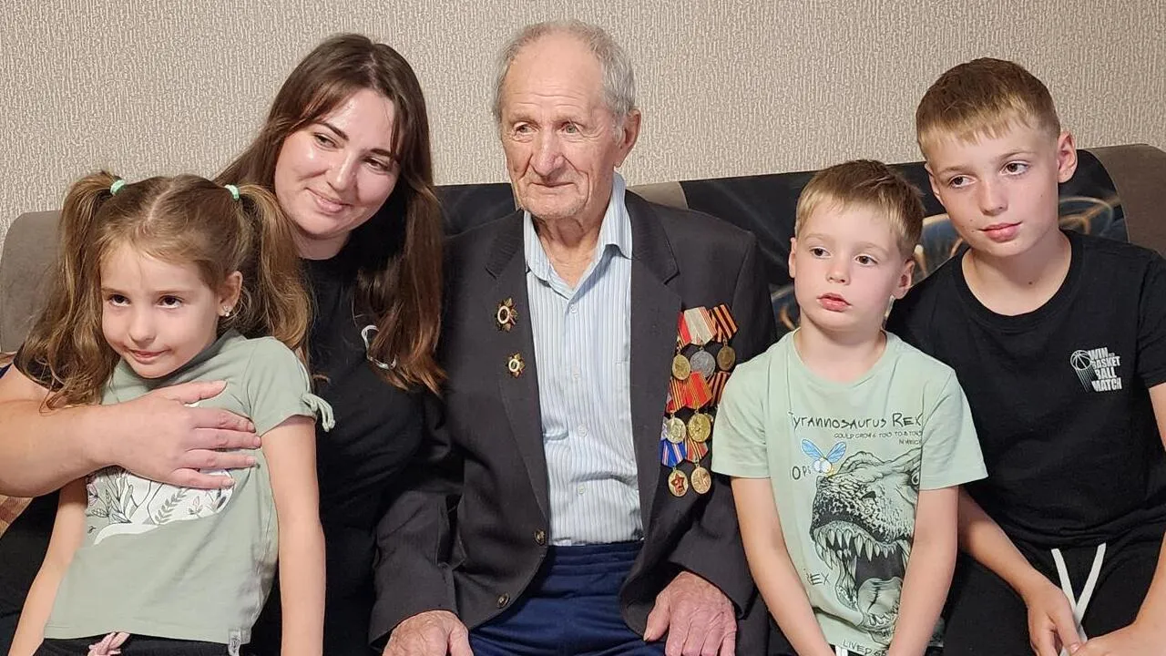 В подмосковном Павловском Посаде участник двух войн отпраздновал 97-летие