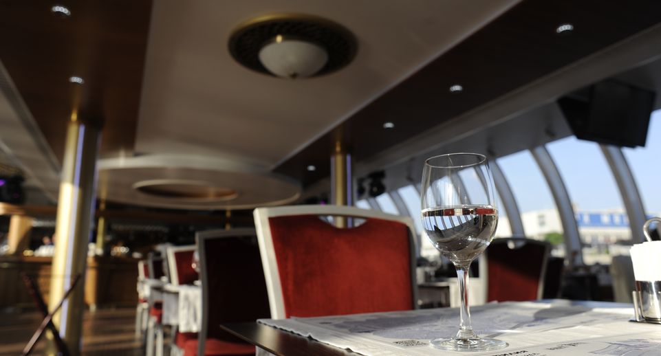 В «Кофемании» в Москве кипяток пробили в чеке по 700 рублей