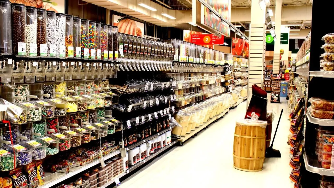 Аналитик Антонов рассказал, насколько в РФ выросли цены на продукты в 2024 году