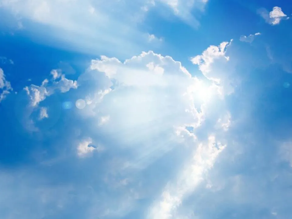 «Они повсюду»: знаменитая ясновидящая рассказала, как умерший может подать знак