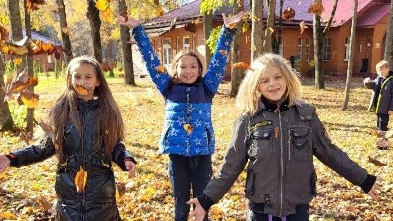 В детских лагерях Подмосковья в осеннюю смену отдохнут 3,5 тысячи ребят