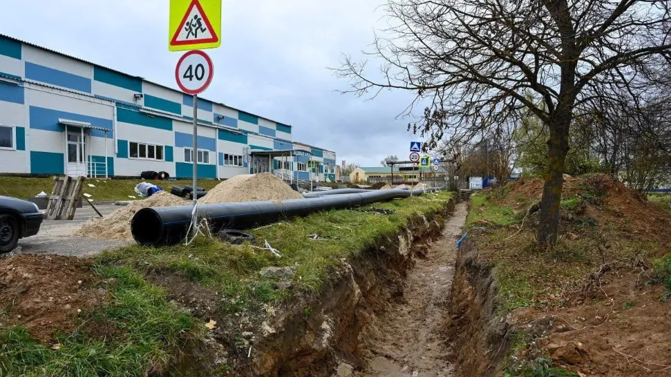В микрорайоне имени Ногина в Серпухове заменят канализационные трубы