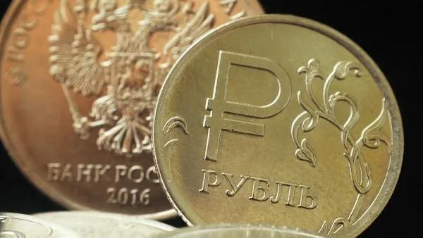 Эксперт: рубль останется стабильным