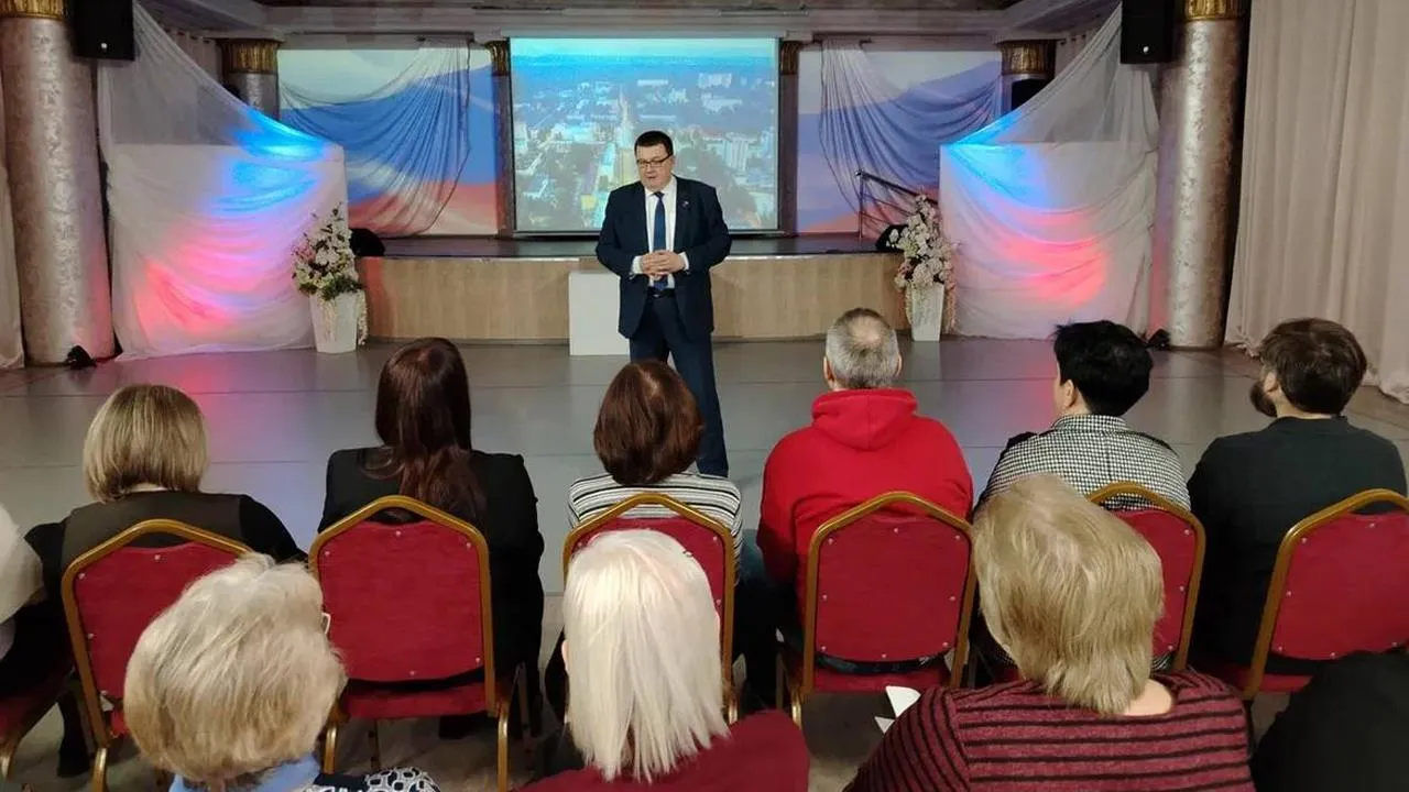 Илья Фролов