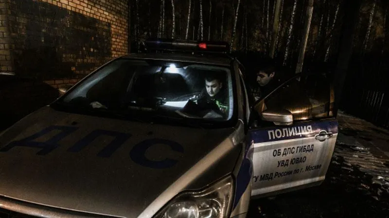 Ford Focus с охотничьим ружьем в салоне угнали в Москве