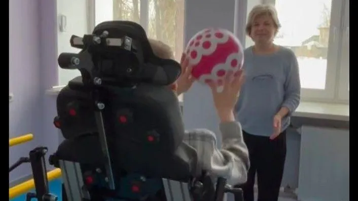 занятие на оборудовании обниматор и вертикализатор