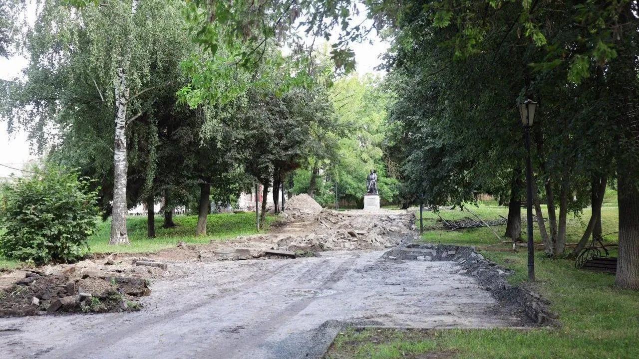 Благоустройство центрального сквера стартовало в Чехове