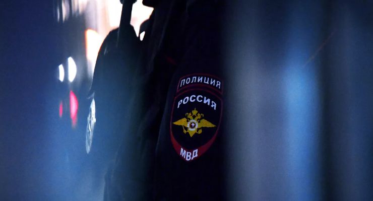 Россиянин назвал попутчика «узкоглазым» и устроил дебош в самолете