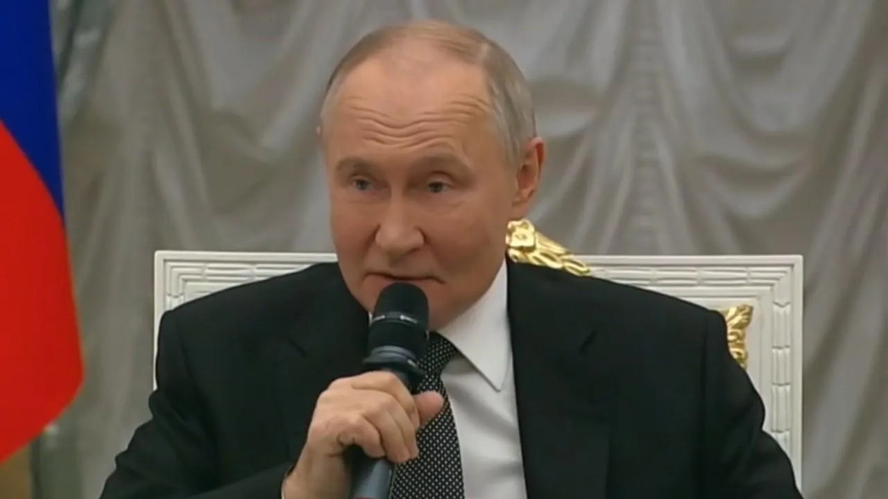 В Кремле рассказали о подготовке Путина к прямой линии