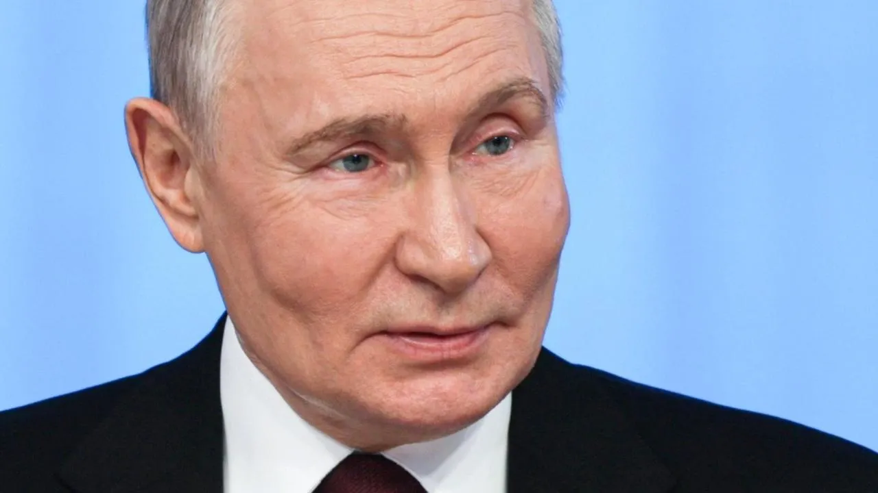 Путин утвердил перемирие на дни празднования Победы