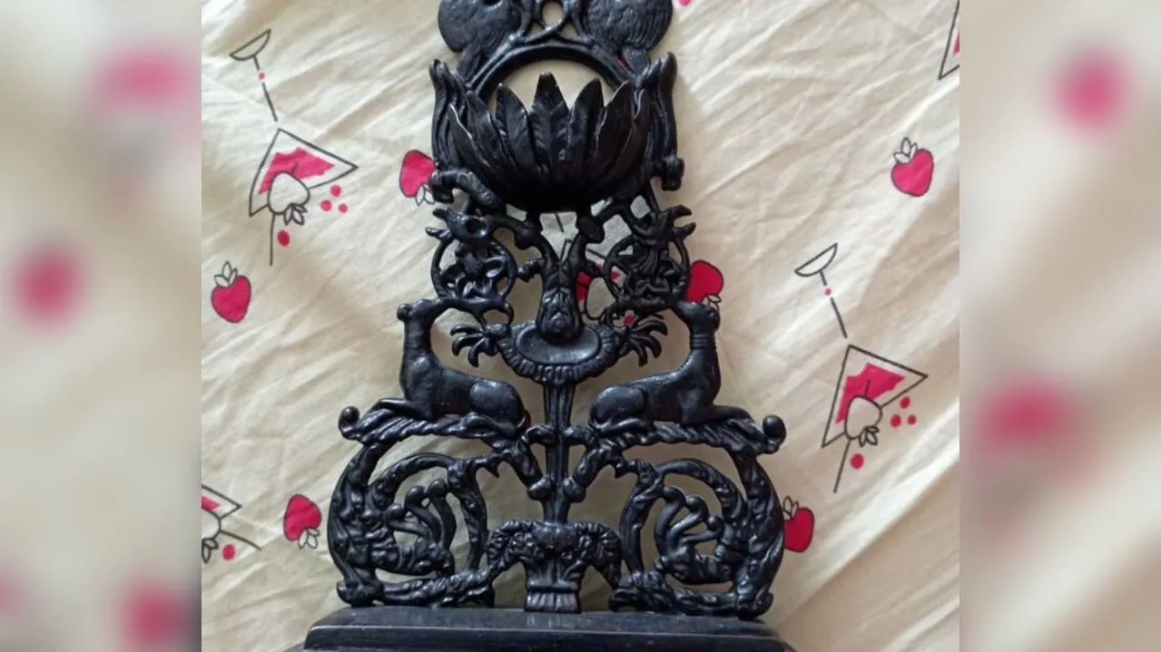 Фото: городская доска объявлений