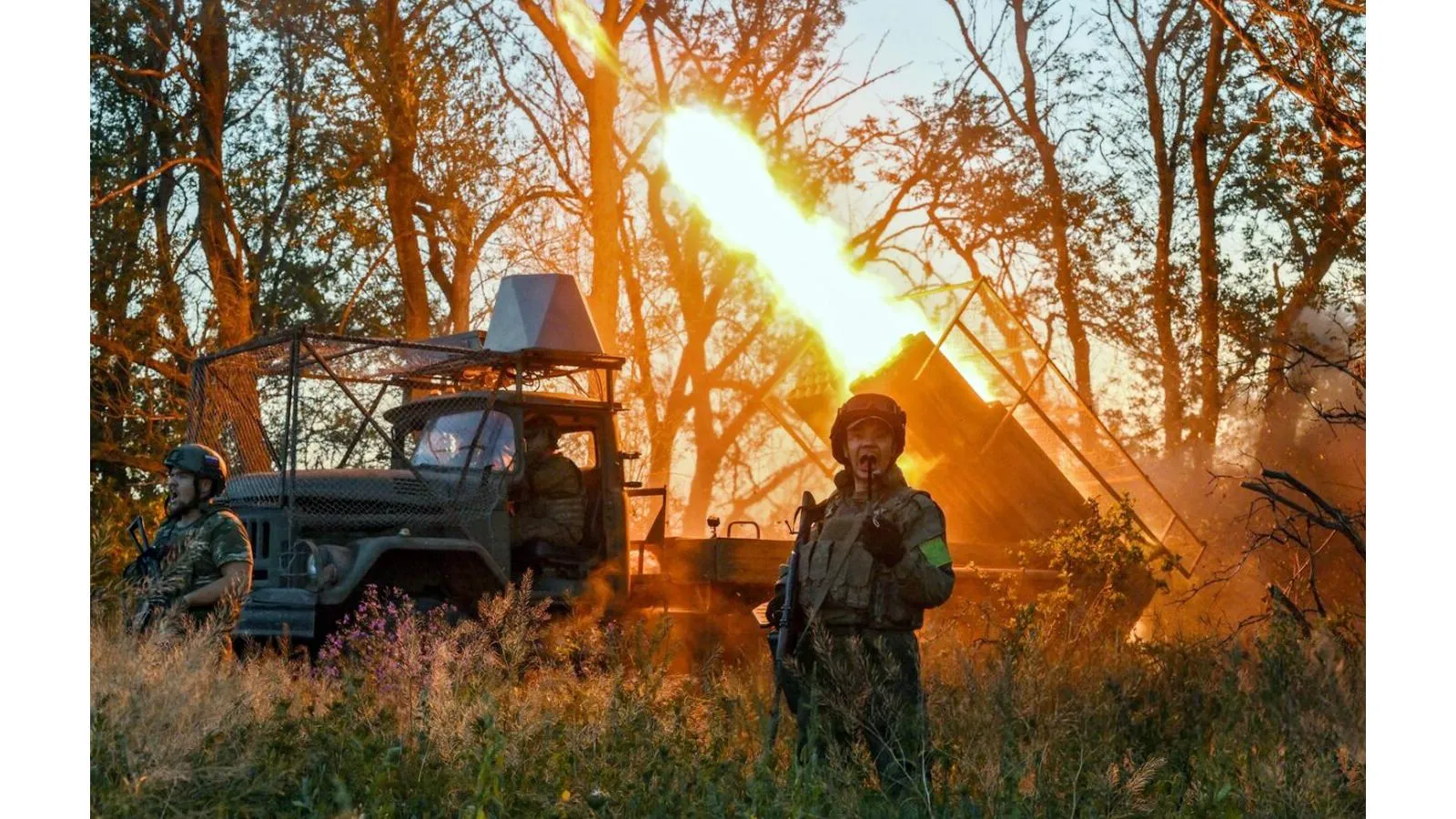 Боевая работа расчета РСЗО 9К55 «Град-1» на Красноармейском направлении. Евгений Биятов