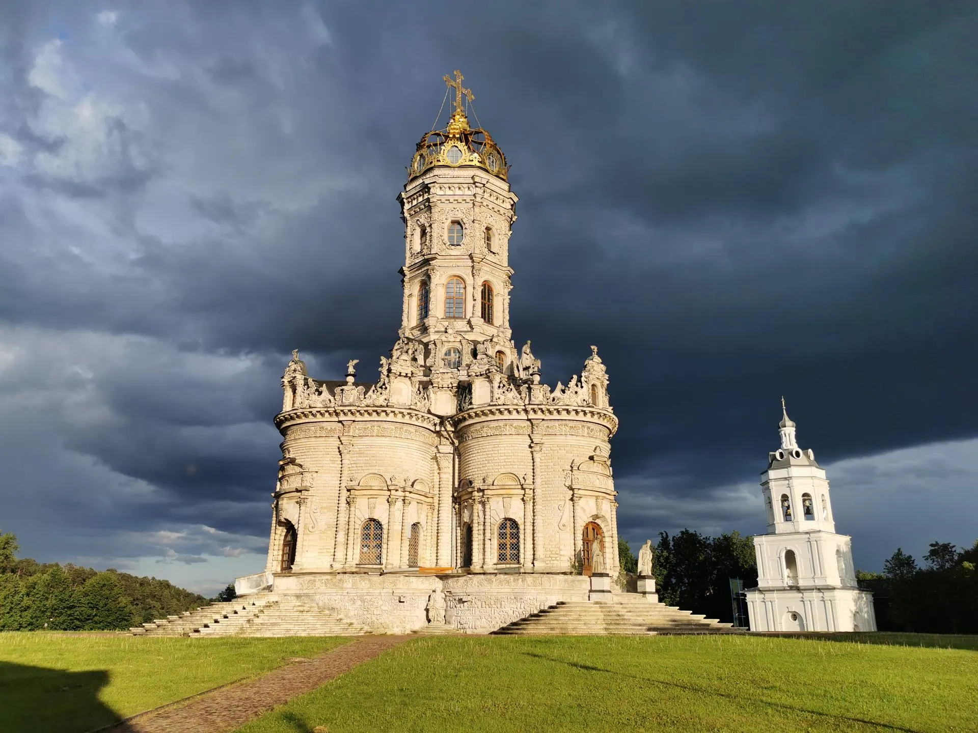 Галина Добрынина