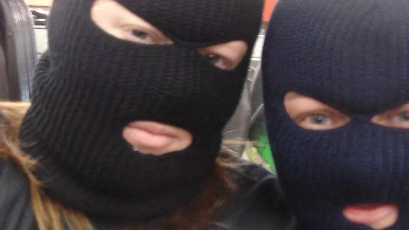 Четверо разбойников с оружием напали на столичный пункт приема цветмета