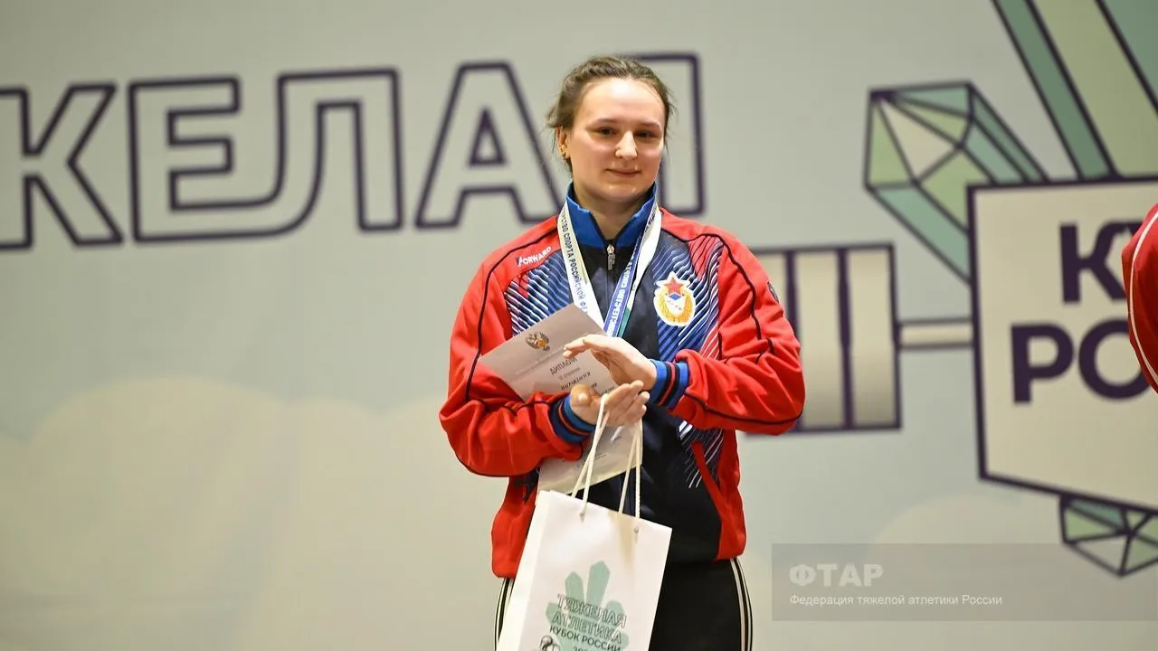 Еще одна подмосковная спортсменка завоевала «серебро» на Кубке России по тяжелой атлетике
