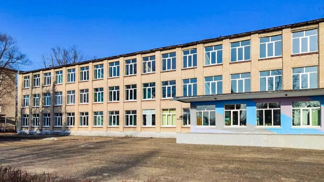 В Орехово-Зуево уже наполовину выполнили демонтажные работы в Авсюнинской школе