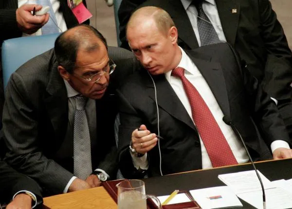 Владимир Путин и Сергей Лавров на заседании Совета Безопасности ООН в Нью-Йорке, 2005 год