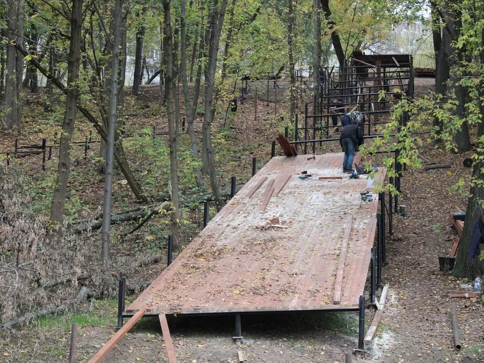 Работы на набережной Пахры/Фото: пресс-служба администрации г.о. Подольск