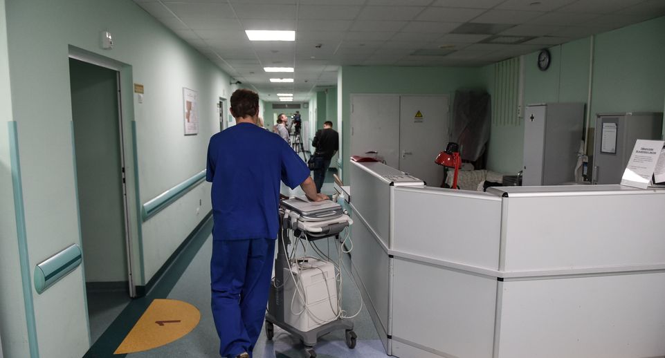 Пожилую женщину с тяжелым переломом руки спасли в больнице в Солнечногорске