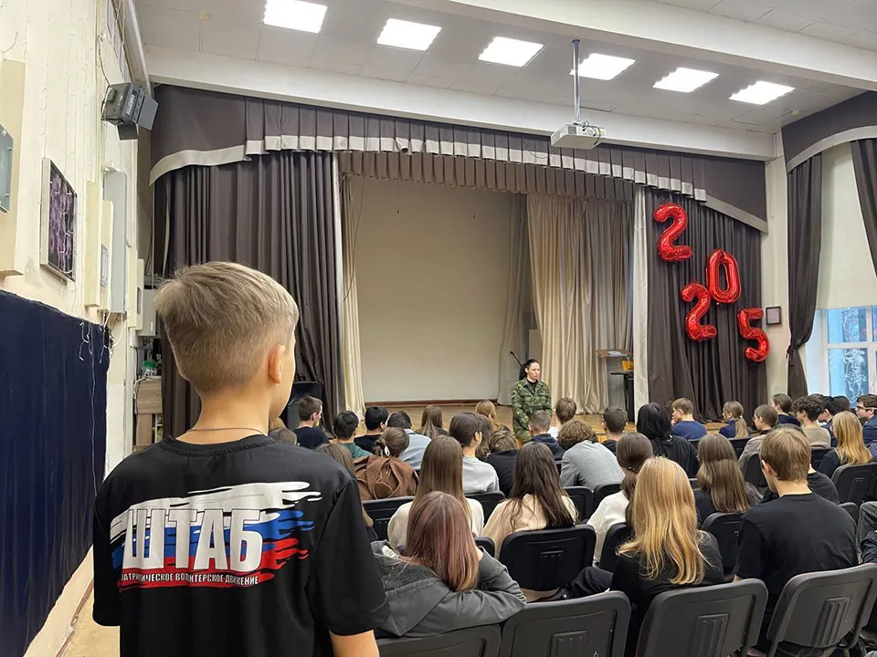 «Штаб» провел лекцию совместно с бойцами для школьников Одинцова.&nbsp;Фото: из личного архива Платона Малышенко