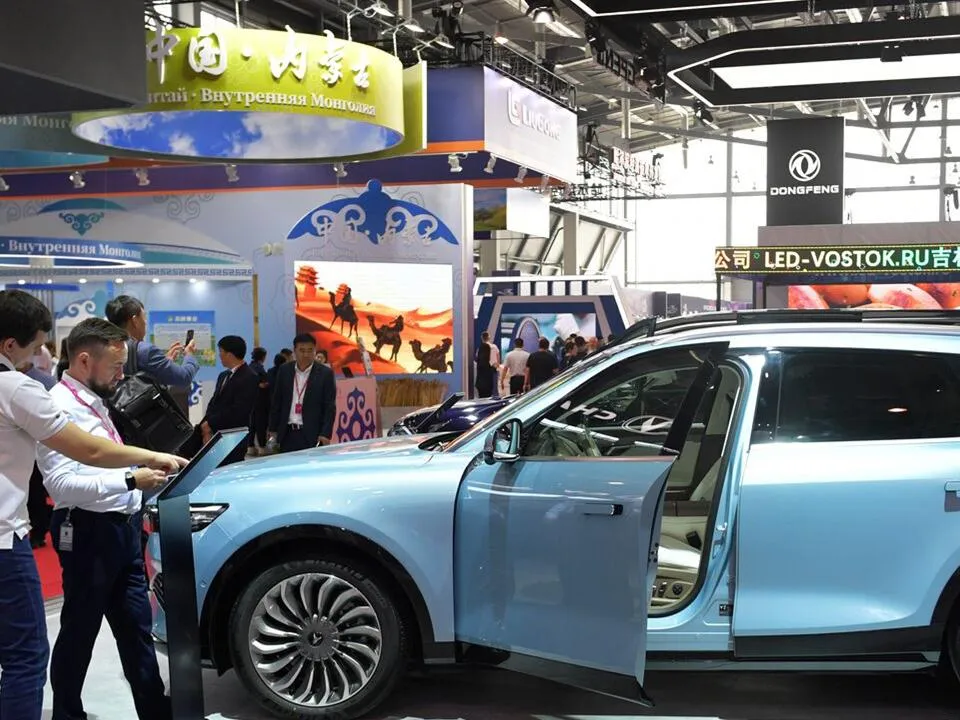 «Появятся новые автомобили»: эксперт рассказал, как российский автопром может догнать китайский