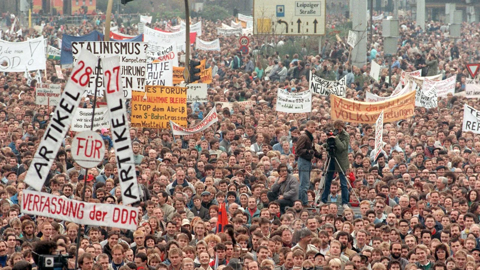 Демонстрация в Берлине 4 ноября 1989 года