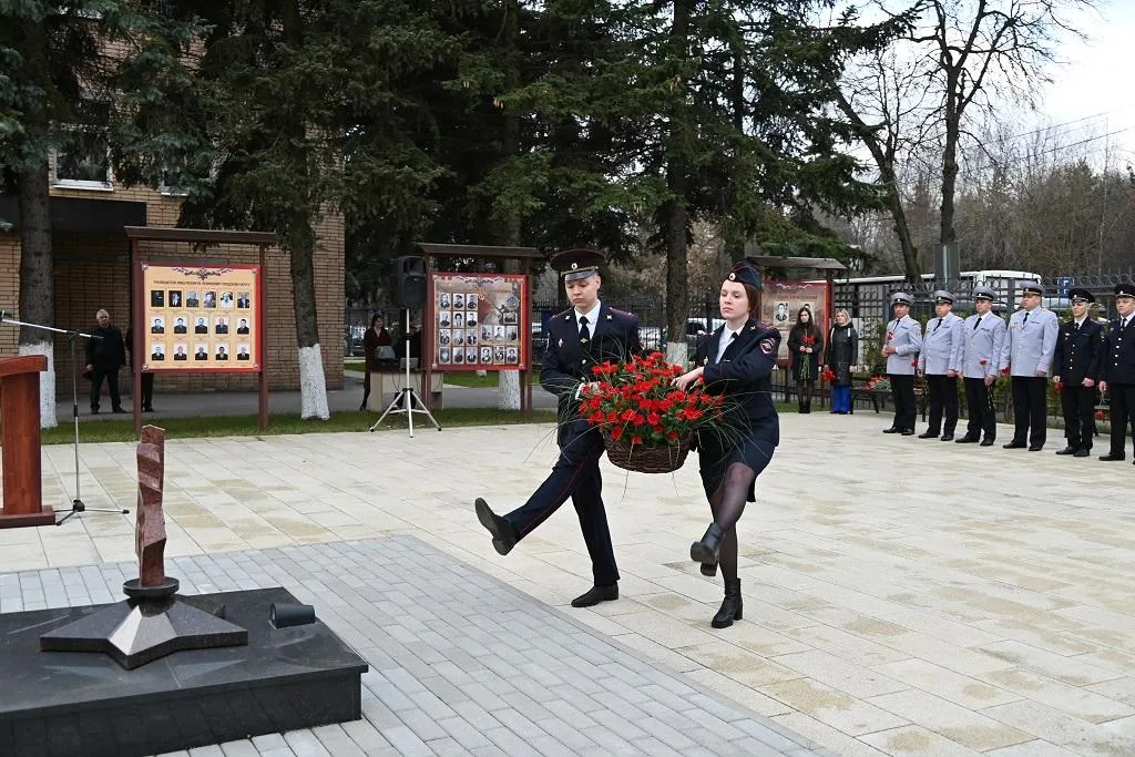 Памятная церемония. Фото: УМВД по Ленинскому