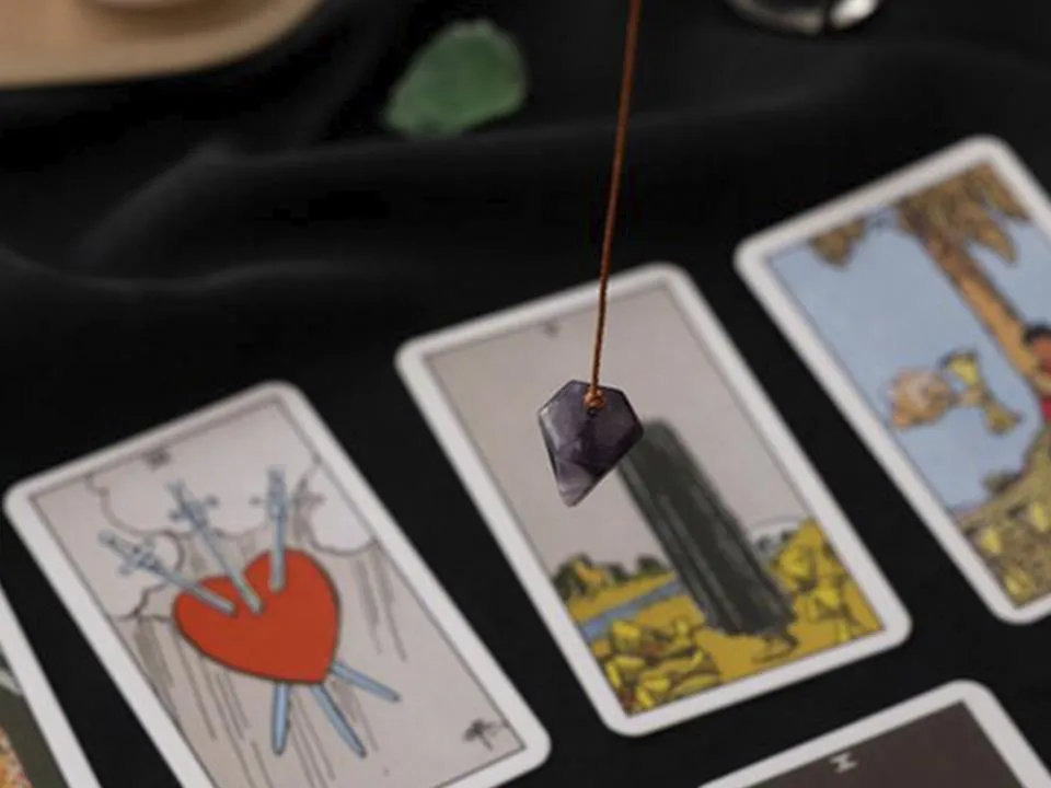 «Человек будет запрограммирован»: эзотерик объяснила, в каких случаях лучше не предсказывать будущее