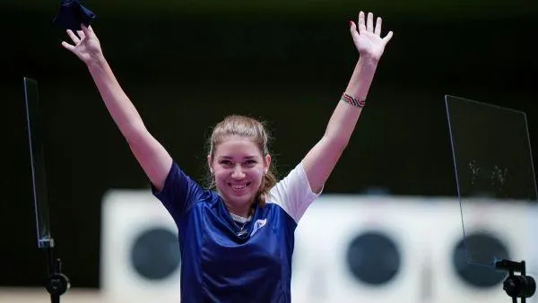 Олимпийская чемпионка Бацарашкина рассказала о своем амулете из «Ведьмака»