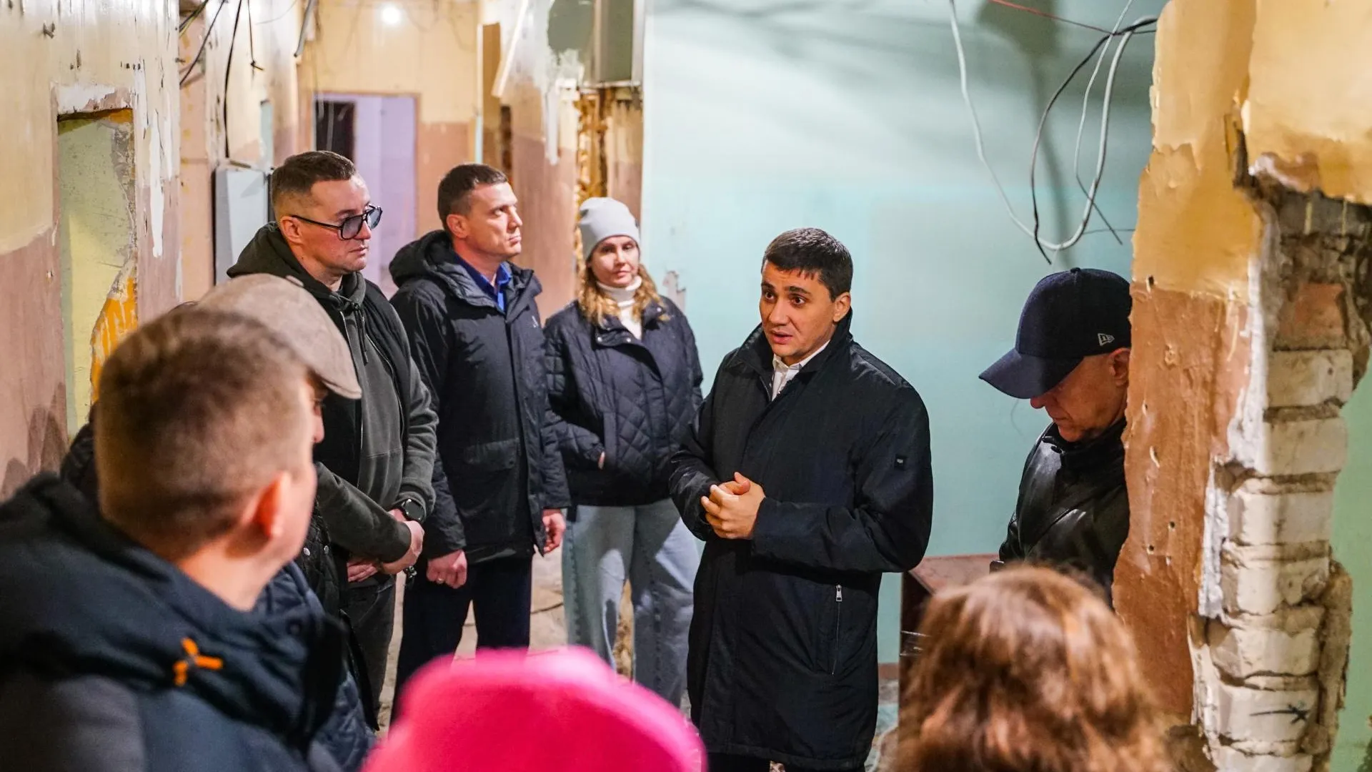 В Химках депутаты проверили ход капремонта детского сада «Петушок»