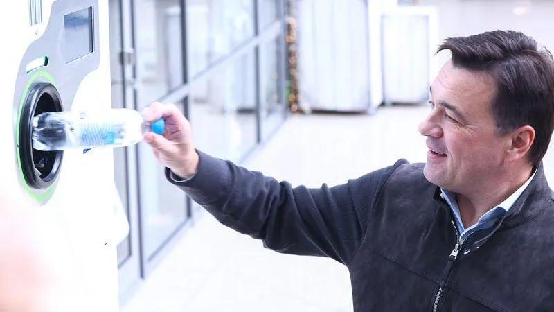 Полтысячи фандоматов для приема тары появится в школах Подмосковья