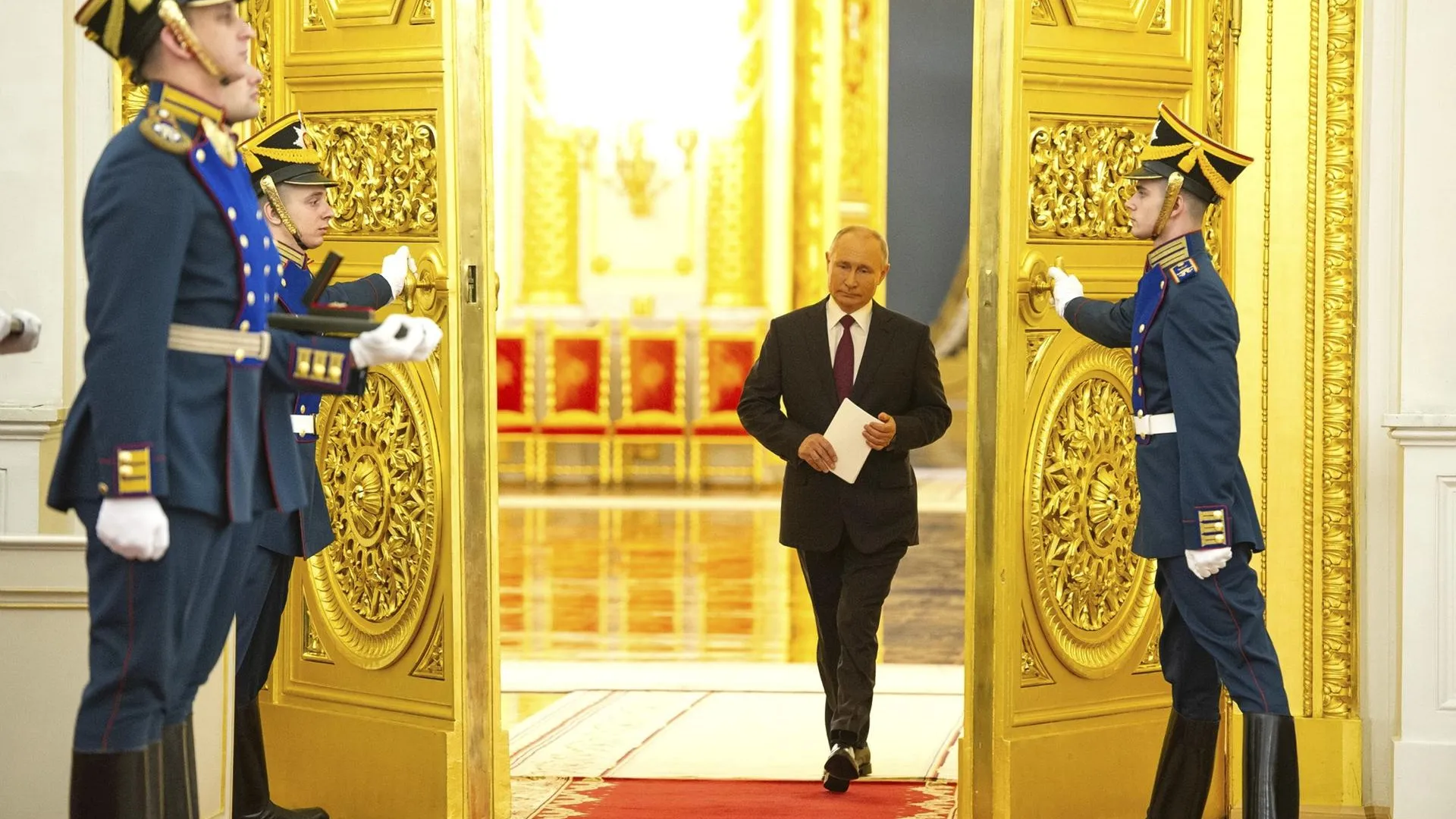 Mikhail Klimentyev/Kremlin Pool