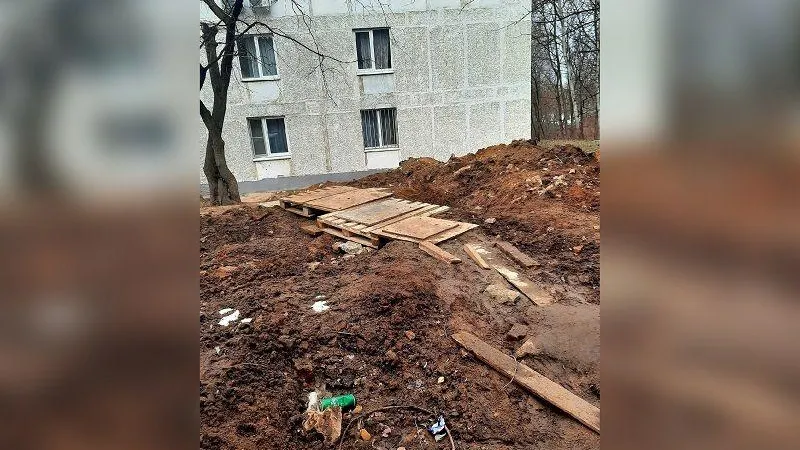 Подрядная организация устроила погром в одном из дворов Пущино