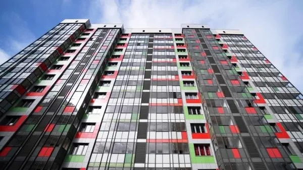 Двое детей выпали из окон в Подмосковье за сутки