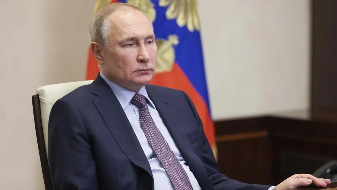 Россияне назвали «бредом туповатых» фейк о покушении ВСУ на Путина