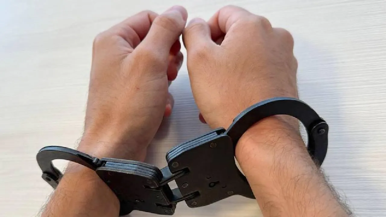 Инженера Чепецкого механического завода арестовали за взятку в особо крупном размере