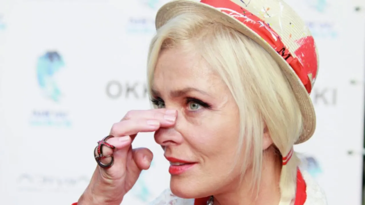 «Откатываемся в каменный век»: Лайма Вайкуле снова раскритиковала россиян