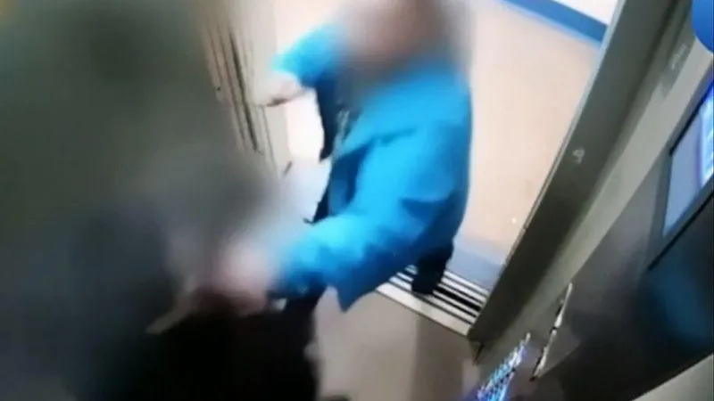 В Подмосковье отец отомстил мужчине, который приставал к его дочери в лифте