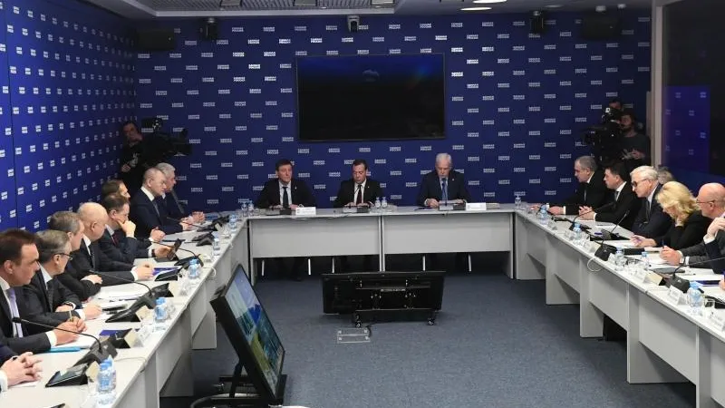 Воробьев принял участие в заседании бюро Высшего совета партии «Единая Россия»