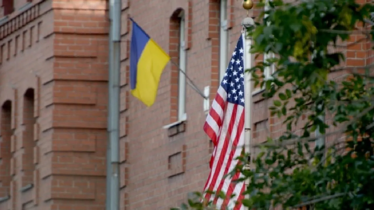 Washington Post: Главнокомандующий ВСУ круглосуточно отчитывается генералу США