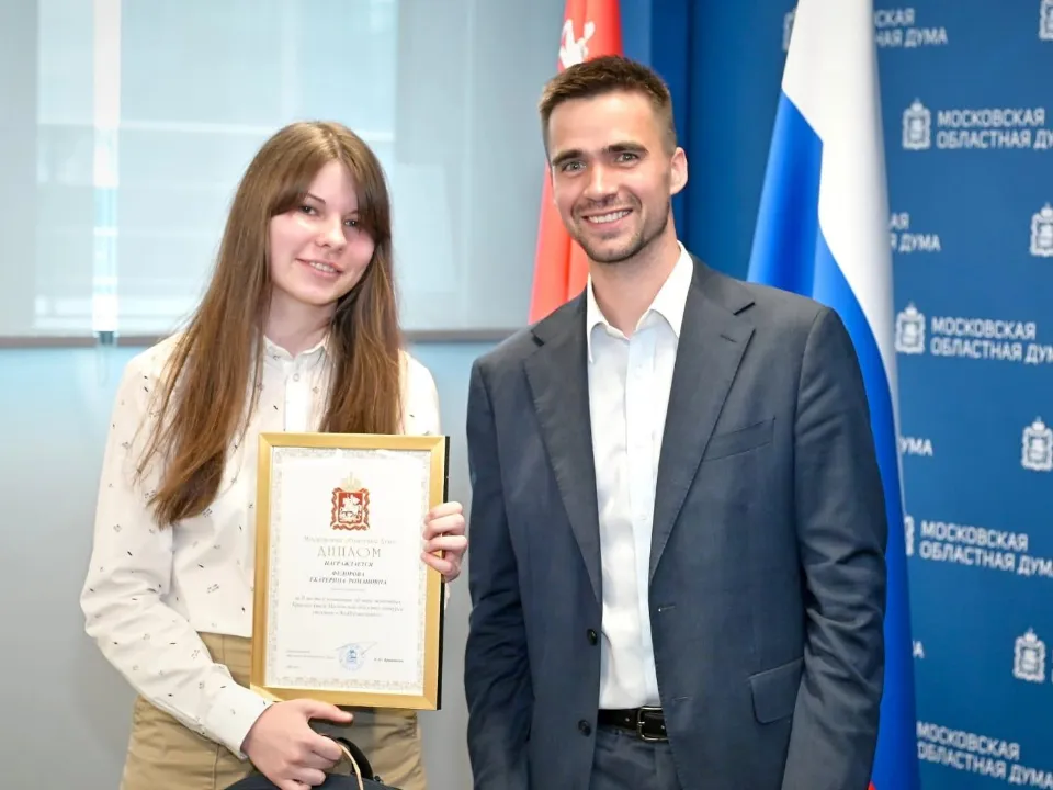 Екатерина с министром экологии МО Виталием Мосиным. Фото: пресс-служба администрации г.о. Ленинский